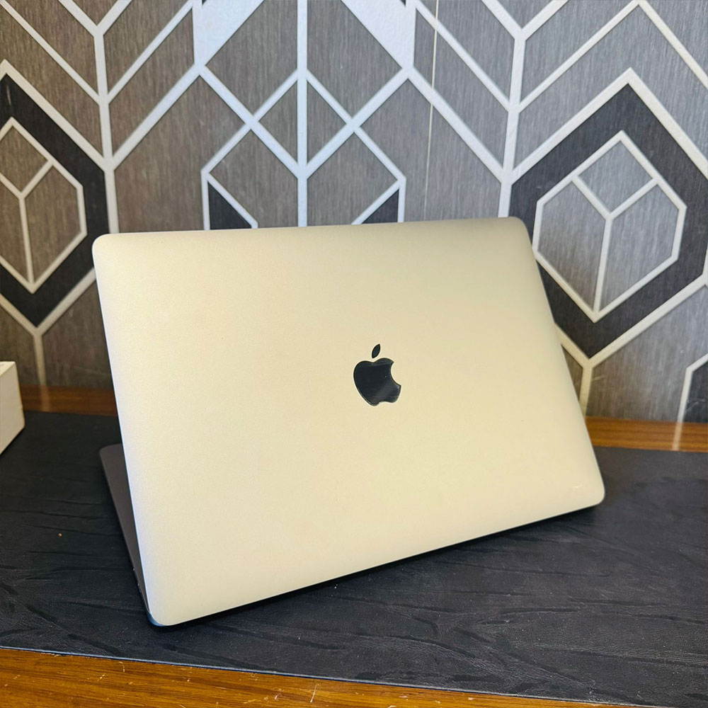 Apple MacBook Pro 2020 | 500GB SSD | 32GB RAM | 2.3GHz Quad-Core Core i7 | 13-inch IPS Retina Display | Intel Iris Plus Graphics 645 | 8 Hours Battery | MacBook - Image 3