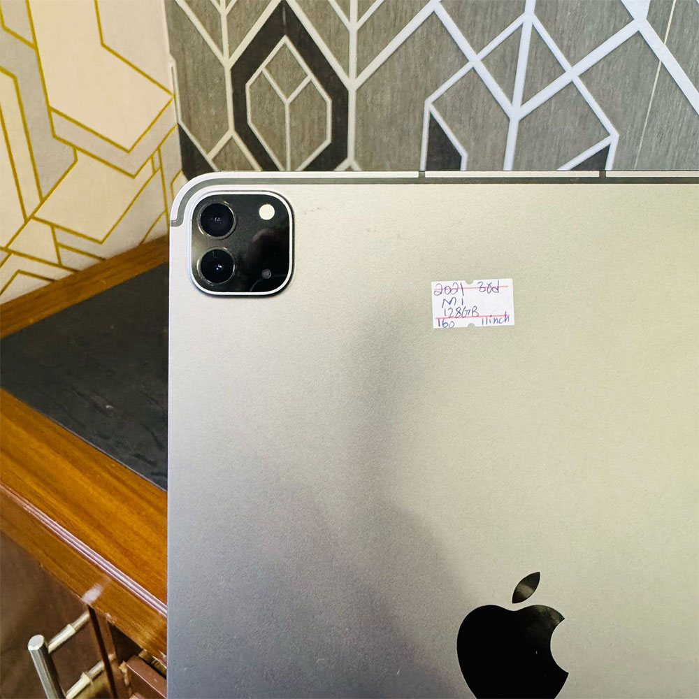 Apple iPad Pro 3rd Gen (2021) | 128GB ROM | 8GB RAM | 11″ Screen | iPadOS 14.5.1 | WiFi | Apple M1 | Octa-core | 3.2 GHz Processor | 7538 mAh Battery | Tablet PC - Image 5
