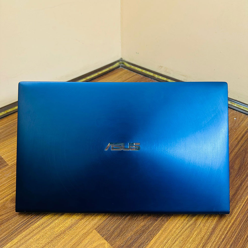 ASUS ZenBook UX534FT | i7 8th Gen | 16GB RAM | 512GB SSD |15.6” FHD Display | 4GB GTX 1650 with Max-Q Design | Intel Core i7-8565U | Dual Display Touch Pad | Laptop - Image 4