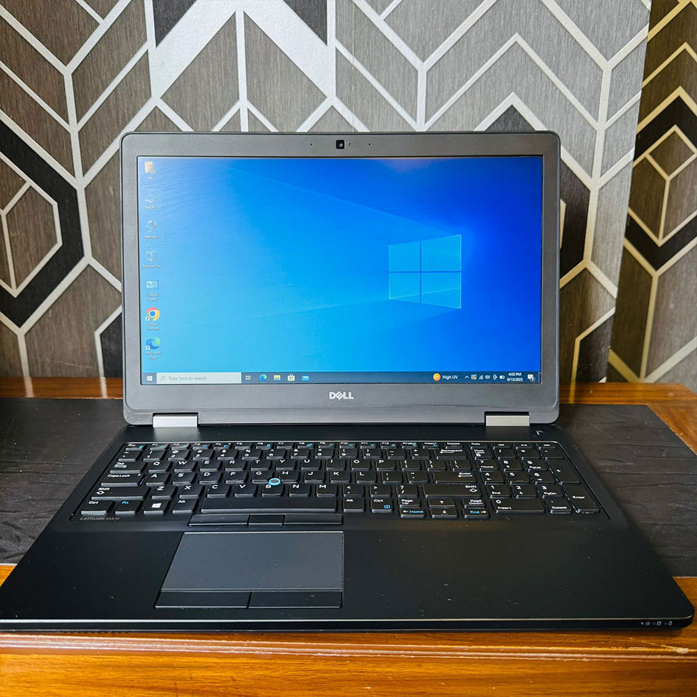 Dell Latitude E5570 Laptop | 256GB SSD | 8GB RAM | Core i7 6th Generation | Intel Quad Core i7-6820HQ | Numpad Backlit Keyboard | 15.6″ FHD IPS Display | Laptop - Image 5