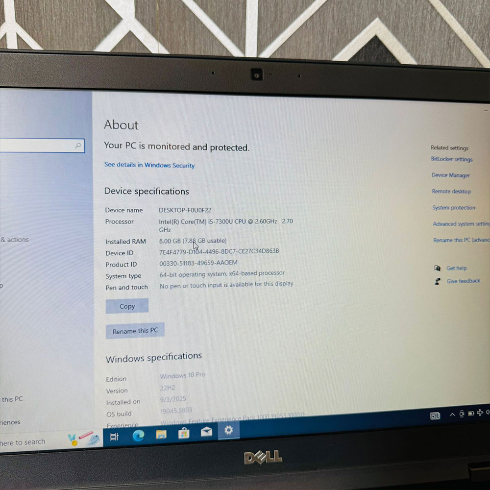 Dell Latitude E5570 Laptop | 256GB SSD | 8GB RAM | Core i5 7th Generation | Intel Quad Core i5-7300U | Numpad Backlit Keyboard | 15.6″ FHD IPS Display | Laptop - Image 9