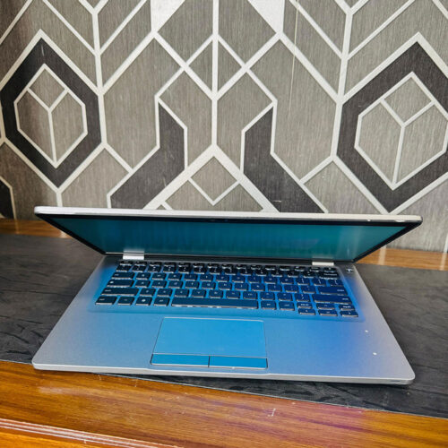 Dell Latitude 5400 Chromebook | 256GB SSD | 8GB RAM | Core i5 8th Generation | Windows 10 | 14″ FHD Display | Laptop - Image 10