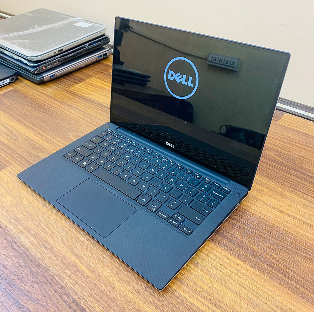 Dell XPS 13 9360 | i7 7th Gen | 16GB Ram | 256GB M2 SSD | 13.3″ Quad HD | 3K Touchscreen Narrow Bazzel Display | Backlit Keyboard | Laptop - Image 2