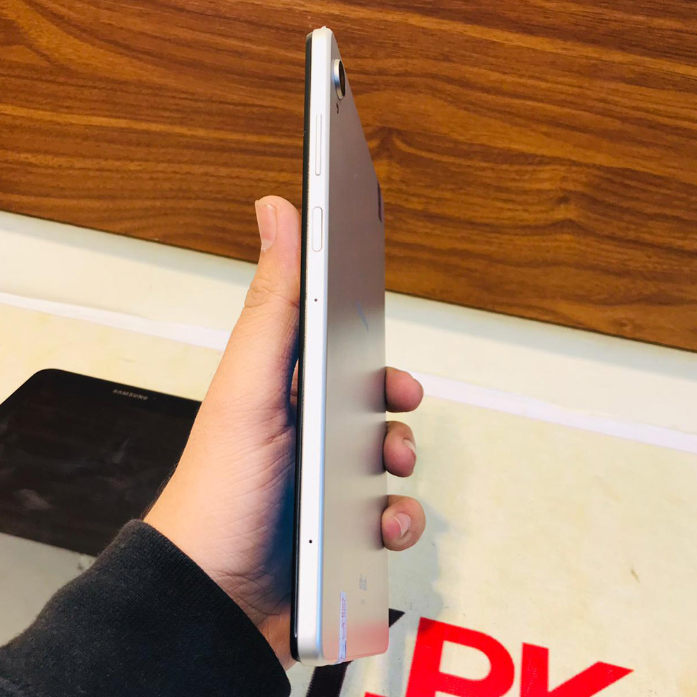 Lenovo Docomo D-42A | 64GB Storage | 4GB RAM | Snapdragon 665 | 8.0″ Display | Wi-Fi | 5000 mAh Battery | 8MP Camera | Tablet PC - Image 6