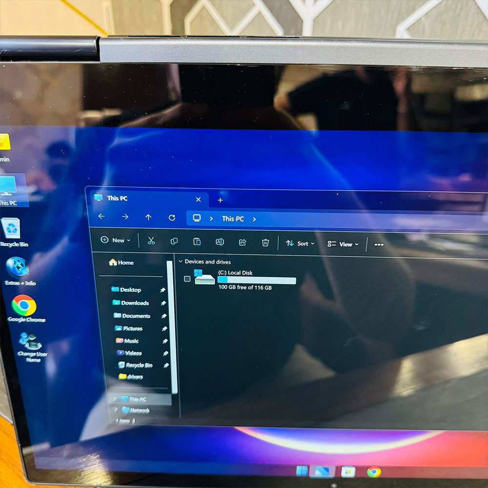 Lenovo Yoga ChromeBook C630 | 16GB RAM | 128GB Storage | Intel Core i7-8550U 1.80Ghz Processor | 15.6″ 4K UHD Display | Backlit Keyboard | Windows 10 | ChromeBook - Image 9