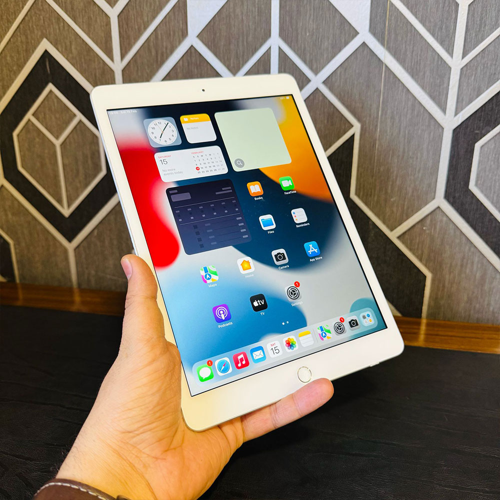 Apple iPad 7th Gen (2019) | 32GB ROM | 3GB RAM | 10.2″ Screen | iOS 13 | Apple A10 Fusion | Quad-core | 2.34 GHz Processor | 8827 mAh Battery | Tablet PC - Image 3