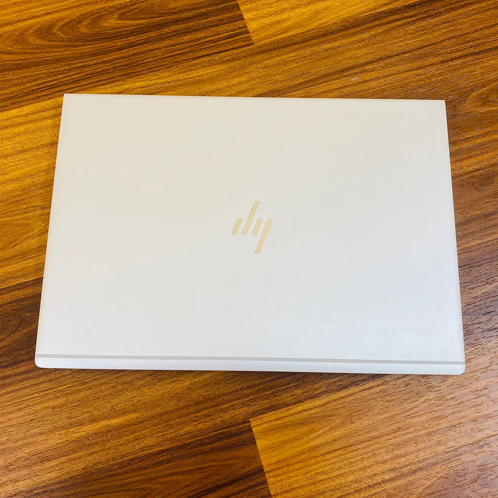 HP EliteBook 1040 G5 Laptop | 256GB SSD | 16GB RAM | Core i5 8820HQ | 8th Gen | 14″ FHD Display | Backlit Keyboard | Touch Screen | Laptop - Image 4