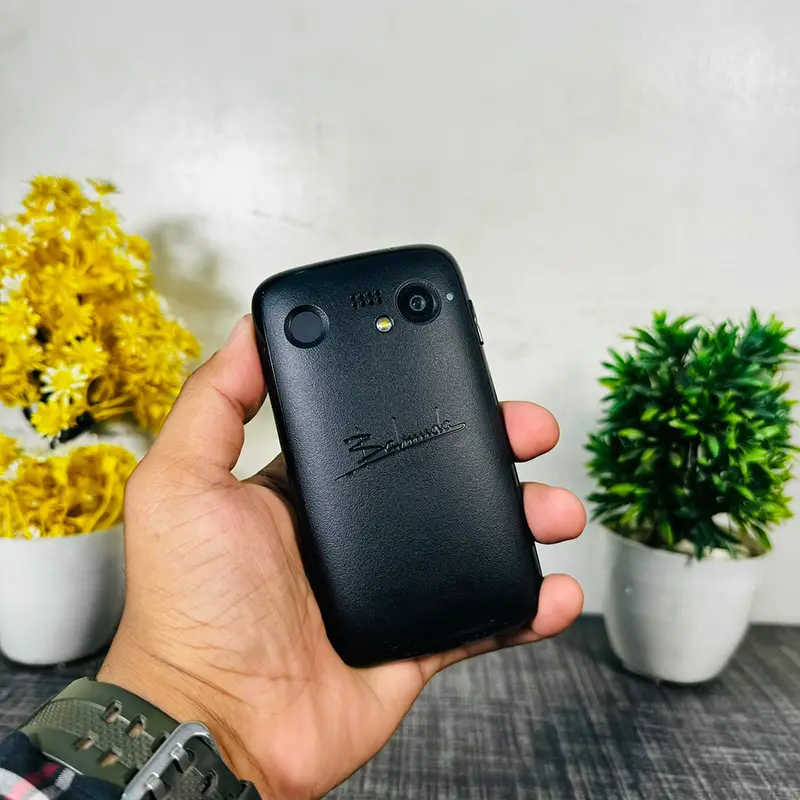 BALMUDA Phone 5G A101BM | 128GB Storage | 6GB RAM | Qualcomm Snapdragon 765 | Single SIM | Official PTA Approved | Mobile Phone - Image 4