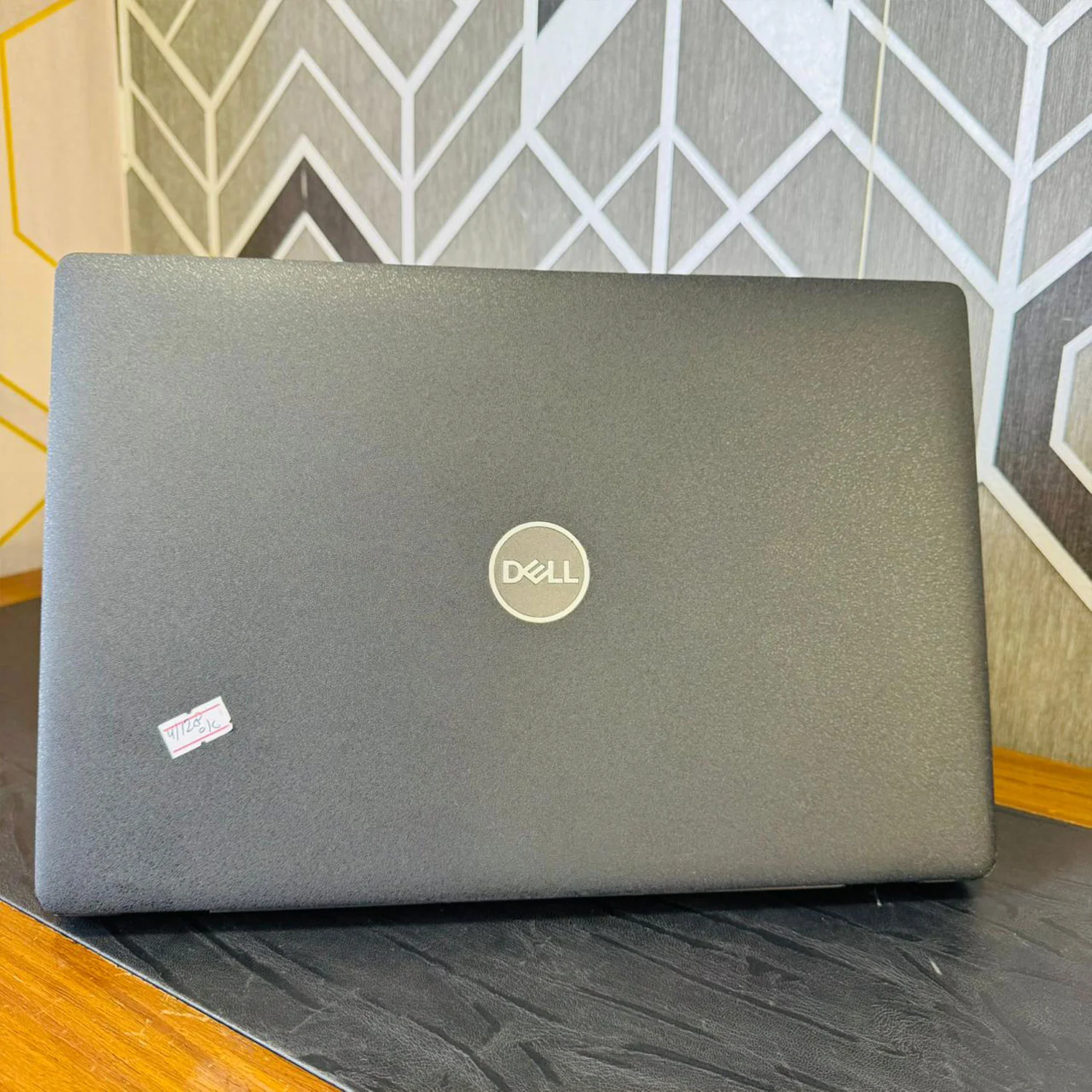 Dell Latitude 5400 Chromebook | 128GB SSD | 4GB RAM | Intel Celeron 4305U 2.20GHz | Windows 10 | 14″ HD Display | Backlit Keyboard | Laptop - Image 5
