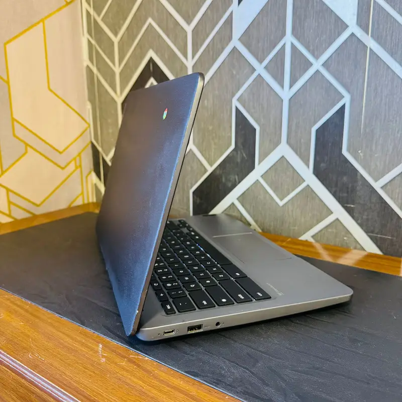 Lenovo ChromeBook 14E Gen 3 | 8GB RAM | 128GB Storage | 14″ Full HD Display | 2033 Updatable | Playstore Supported | 10 Hours Battery | ChromeBook - Image 2