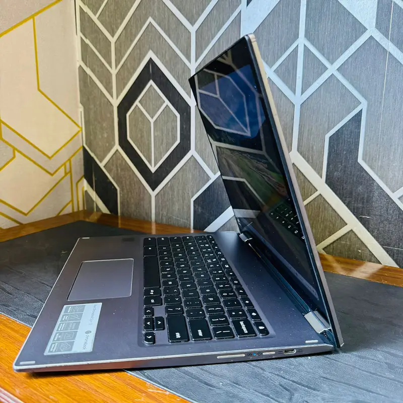 Acer Spin 713 | Chromebook | 64GB SSD | 8GB RAM | Intel Core i5 8th Gen | Backlit Keyboard | With Stylus Pen | 2028 Updateable | 360 Rotatable | 13.5″ QHD Touchscreen Display | ChromeBook - Image 4