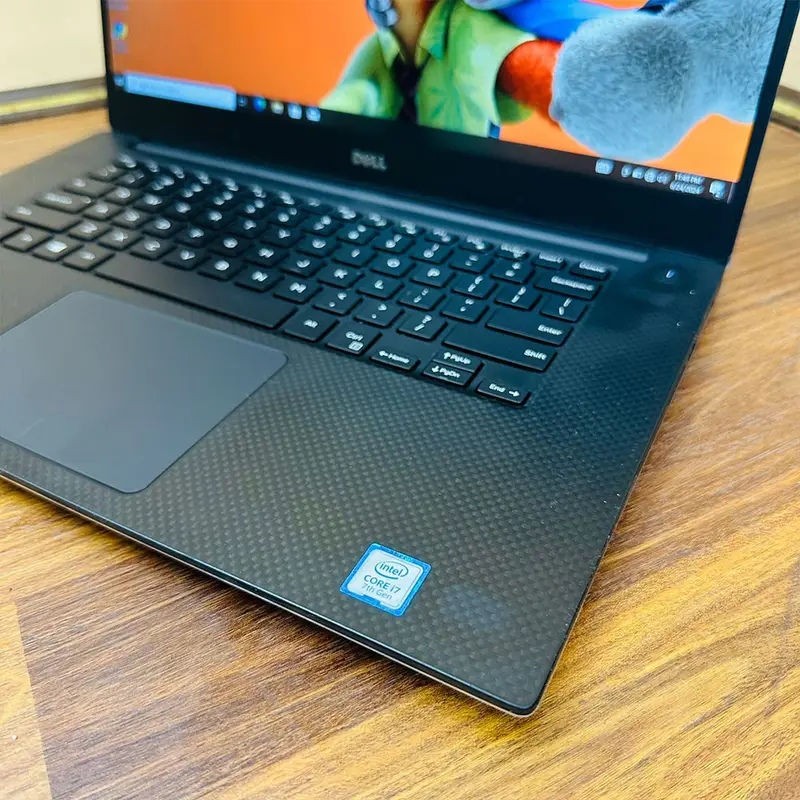 Dell XPS 15 9560 | Intel Core i7-7700HQ | 16GB Ram | 256GB M2 NVME SSD | 15.6″ FHD Display | Nvidia GeForce GTX 1050 | Backlit Keyboard | Laptop - Image 7
