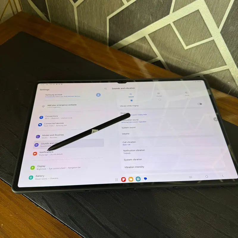 Samsung Galaxy Tab S8 Ultra | 256GB ROM | 12GB RAM | 14.6″ Super AMOLED Display | Snapdragon 8 Gen 1 | Android 12 | Original S Pen | 11200 mAh Battery | WiFi | Tablet PC - Image 5