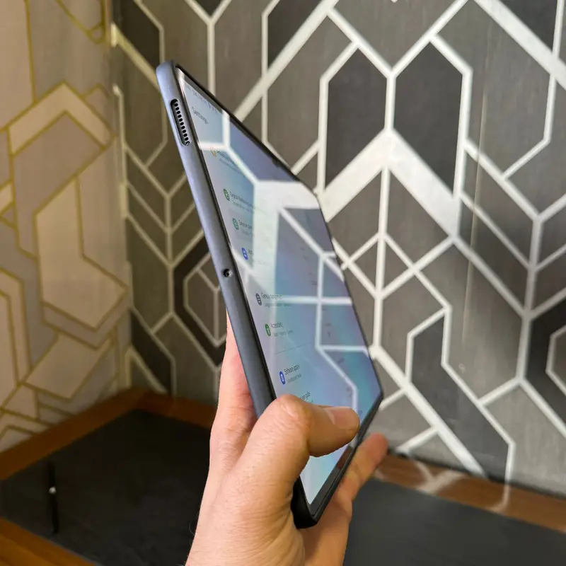 Samsung Galaxy Tab S8 Ultra | 256GB ROM | 12GB RAM | 14.6″ Super AMOLED Display | Snapdragon 8 Gen 1 | Android 12 | Original S Pen | 11200 mAh Battery | WiFi | Tablet PC - Image 3