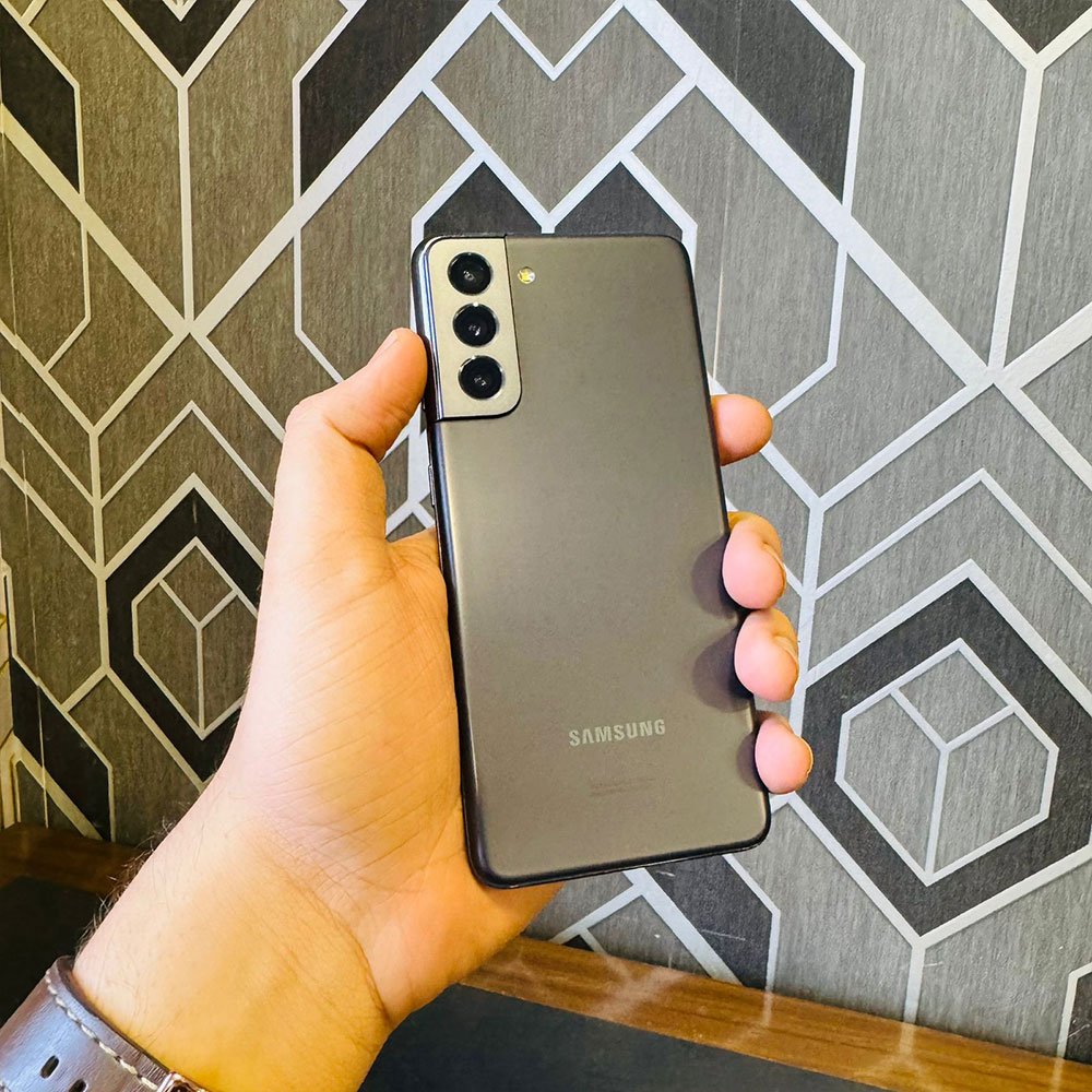 Samsung Galaxy S21 5G | 128GB Storage | 8GB RAM | Snapdragon 888 5G | 4000 mAh Battery | 64MP Triple Camera | Official PTA Approved | Mobile Phone - Image 3