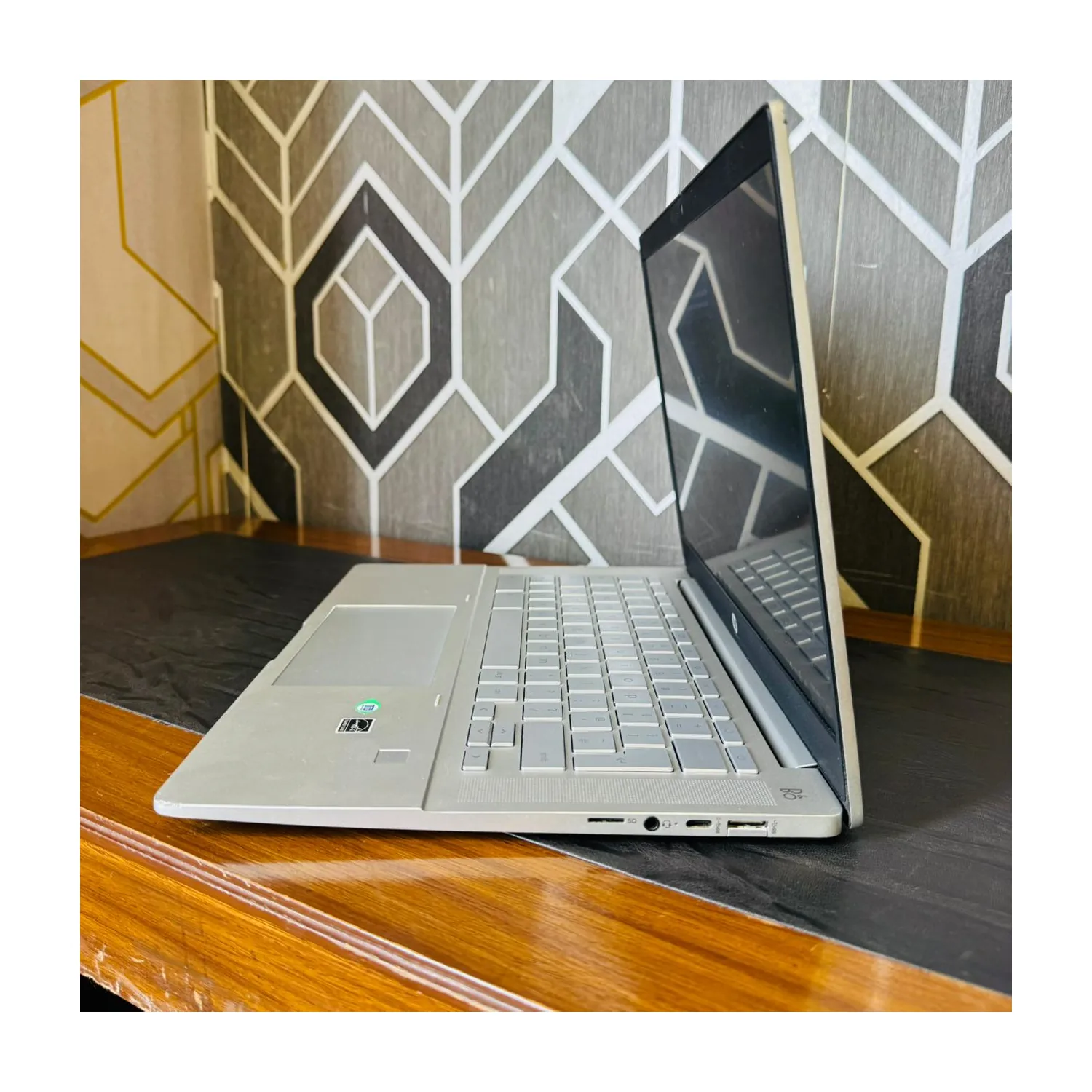HP Pro C640 Chromebook | Windows 10 | 64GB SSD | 8GB RAM | Intel Core i3-10110U | 10th Gen | Backlit Keyboard | Fingerprint | 14″ HD Display | Chromebook - Image 3