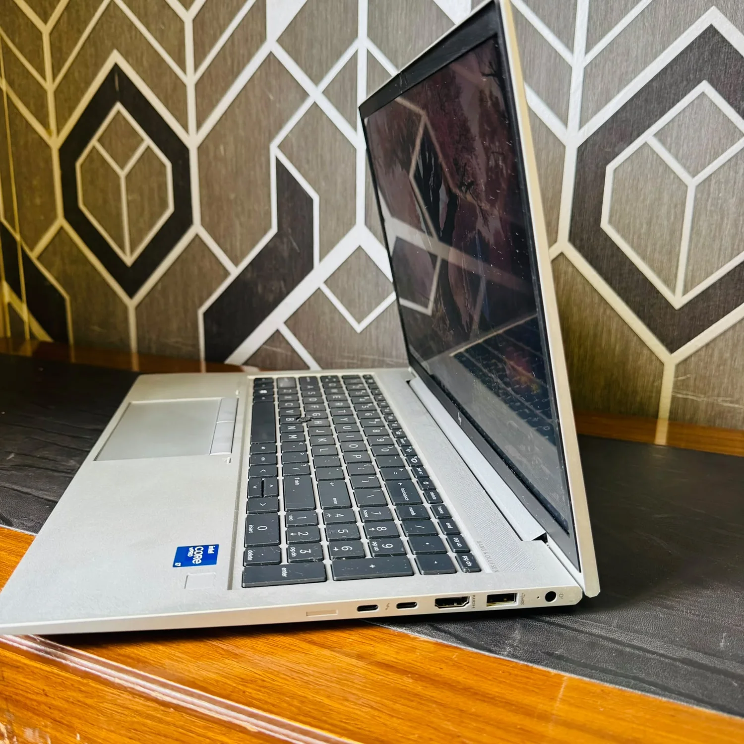 HP | EliteBook 850 G8 Laptop | 256GB SSD | 8GB RAM | Core i7-1185G7 | 11th Gen | 15.6″ FHD Display | Backlit Keyboard | Touchscreen | Laptop - Image 6