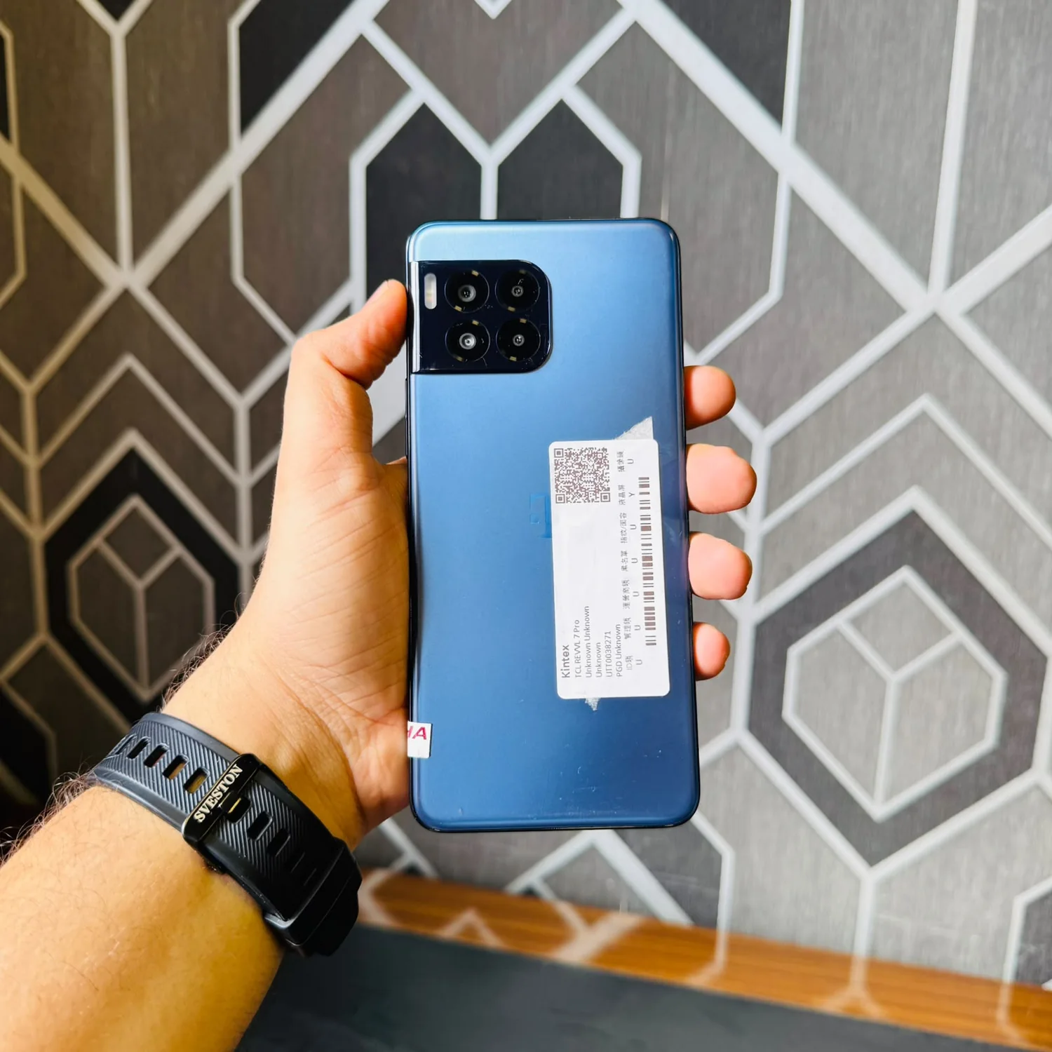 TCL REVVL 7 Pro 5G | 256GB Storage | 8GB RAM | 6.78″ AMOLED Display | Snapdragon 6 Gen 1 | 5000mAh Battery | SIM Lock | Non PTA Approved | Mobile Phone - Image 4