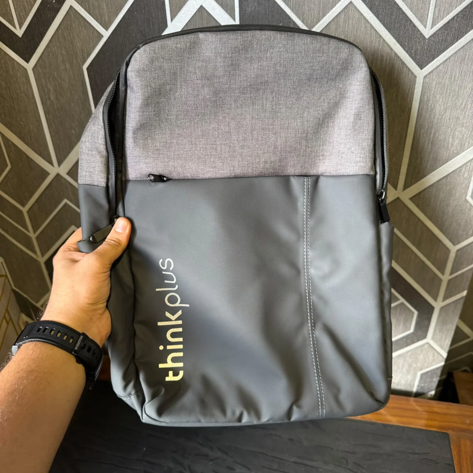 Lenovo Bag Thinkplus | B200 | 15.6-inch Laptop Backpack | Polyester + PU | Grey | 100% Original | Laptop Bags - Image 4