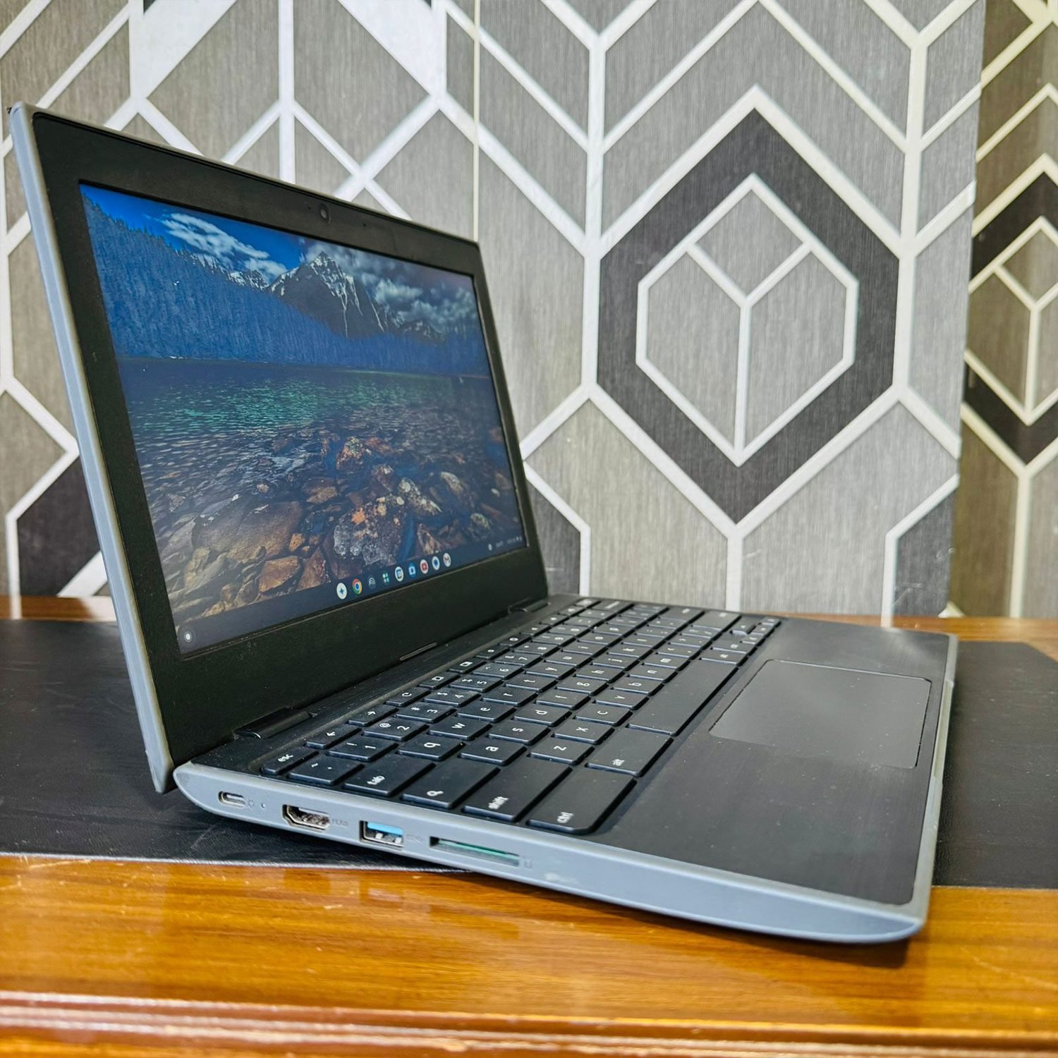 Lenovo | Chromebook 100E 2nd Gen | 4GB RAM | 32GB Storage | MediaTek Processor | 11.6″ Display | 2027 Updatable | Playstore Supported | Chromebook - Image 4