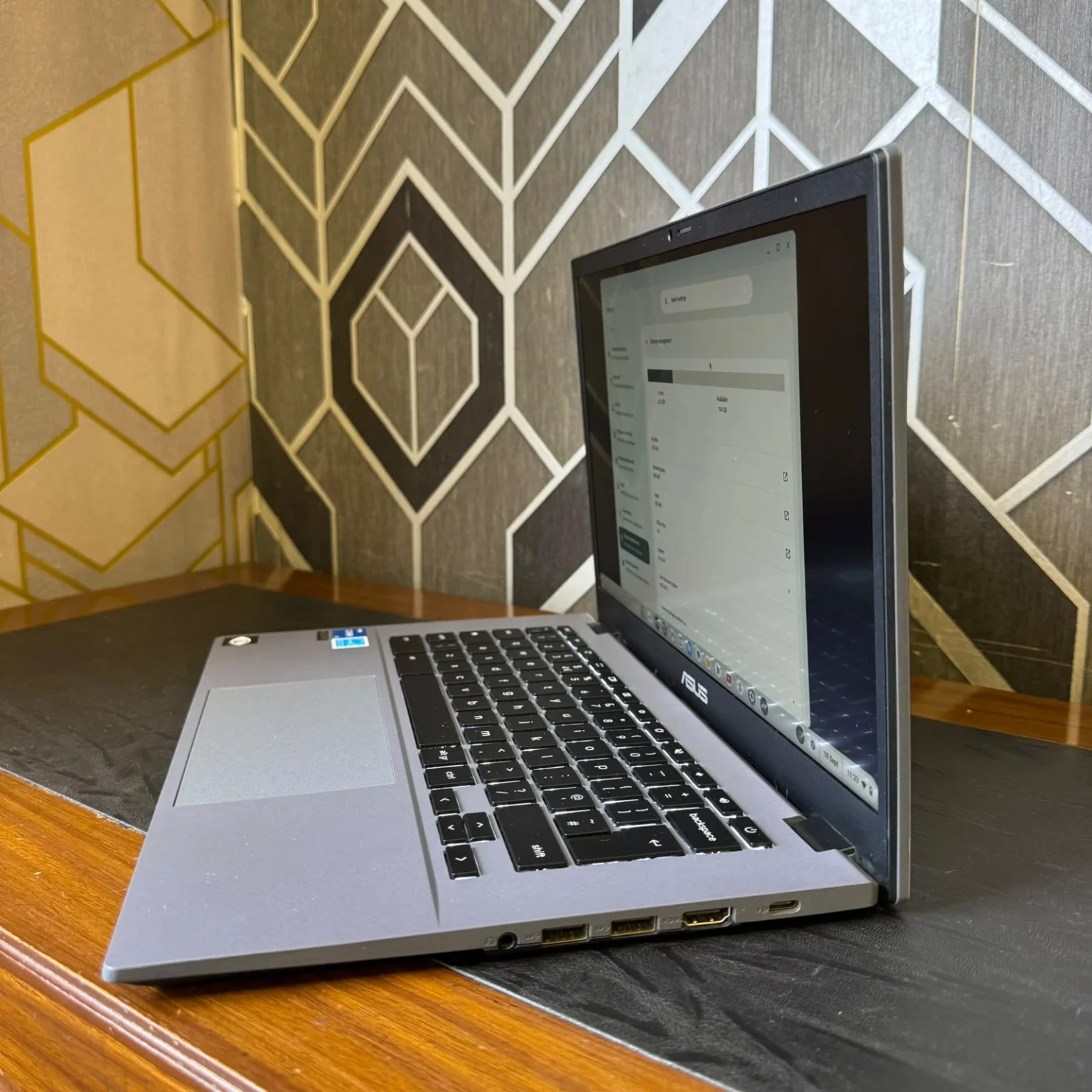 ASUS CB34 Chromebook Plus | Core i5 12th Gen | 16GB RAM | 256GB UFS | 14-inch FHD | Backlit Keyboard | 2032 Updates | Chromebook - Image 3