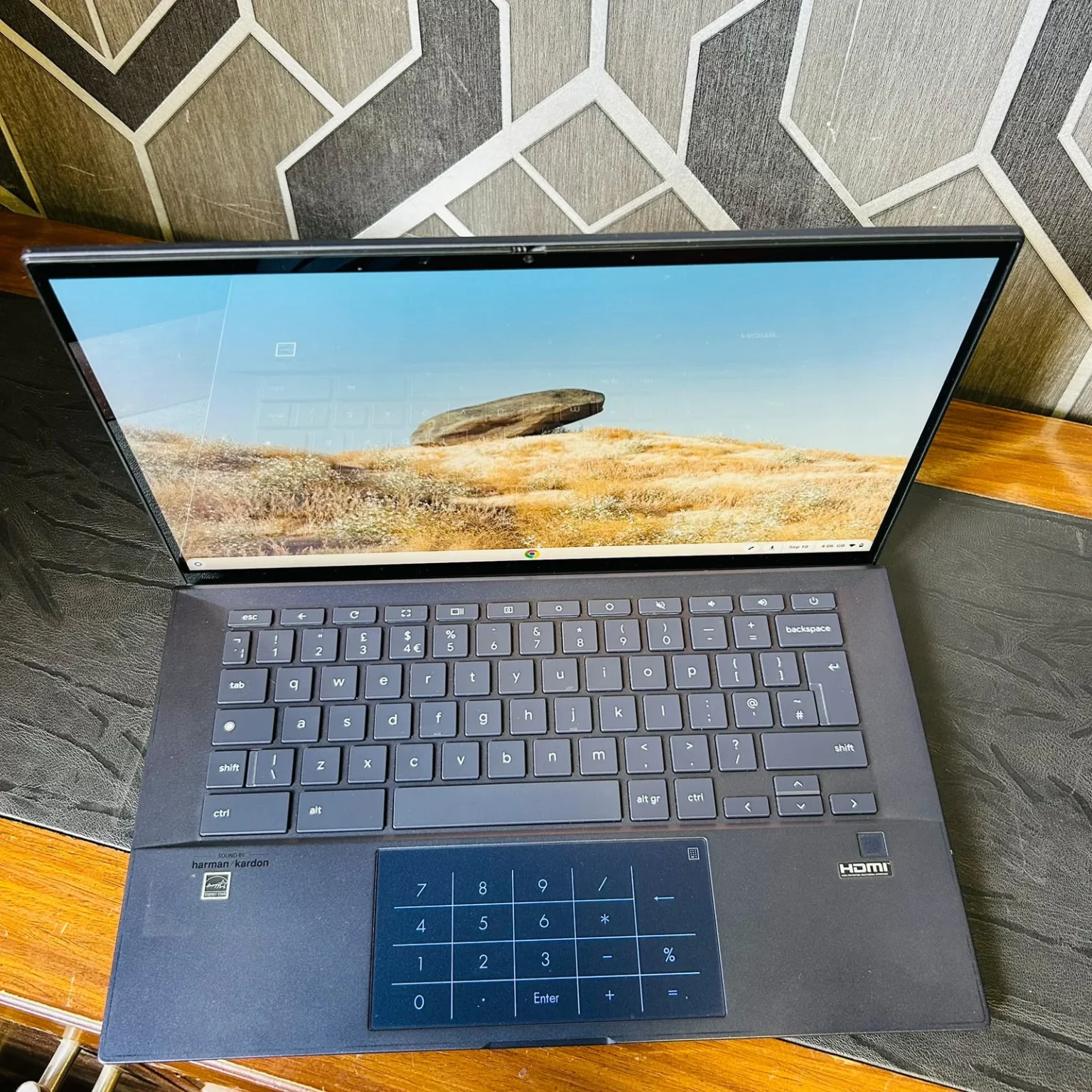 ASUS | CB9400CE | Core i5-1135G7 11th Gen | 16GB RAM | 256GB NVMe SSD | 14-inch FHD Touchscreen | 2031 Updates | Chromebook - Image 4