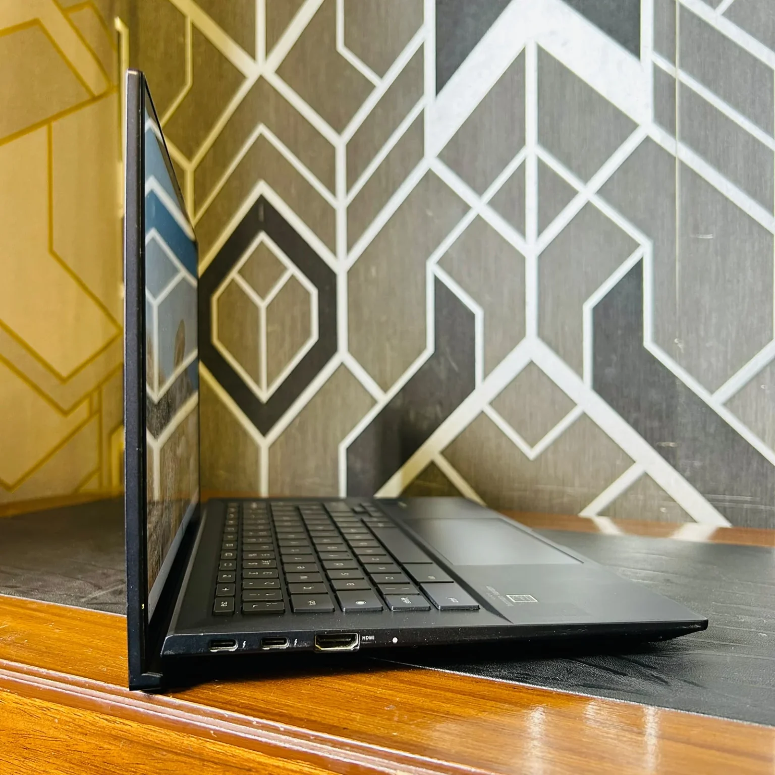 ASUS | CB9400CE | Core i5-1135G7 11th Gen | 16GB RAM | 256GB NVMe SSD | 14-inch FHD Touchscreen | 2031 Updates | Chromebook - Image 6