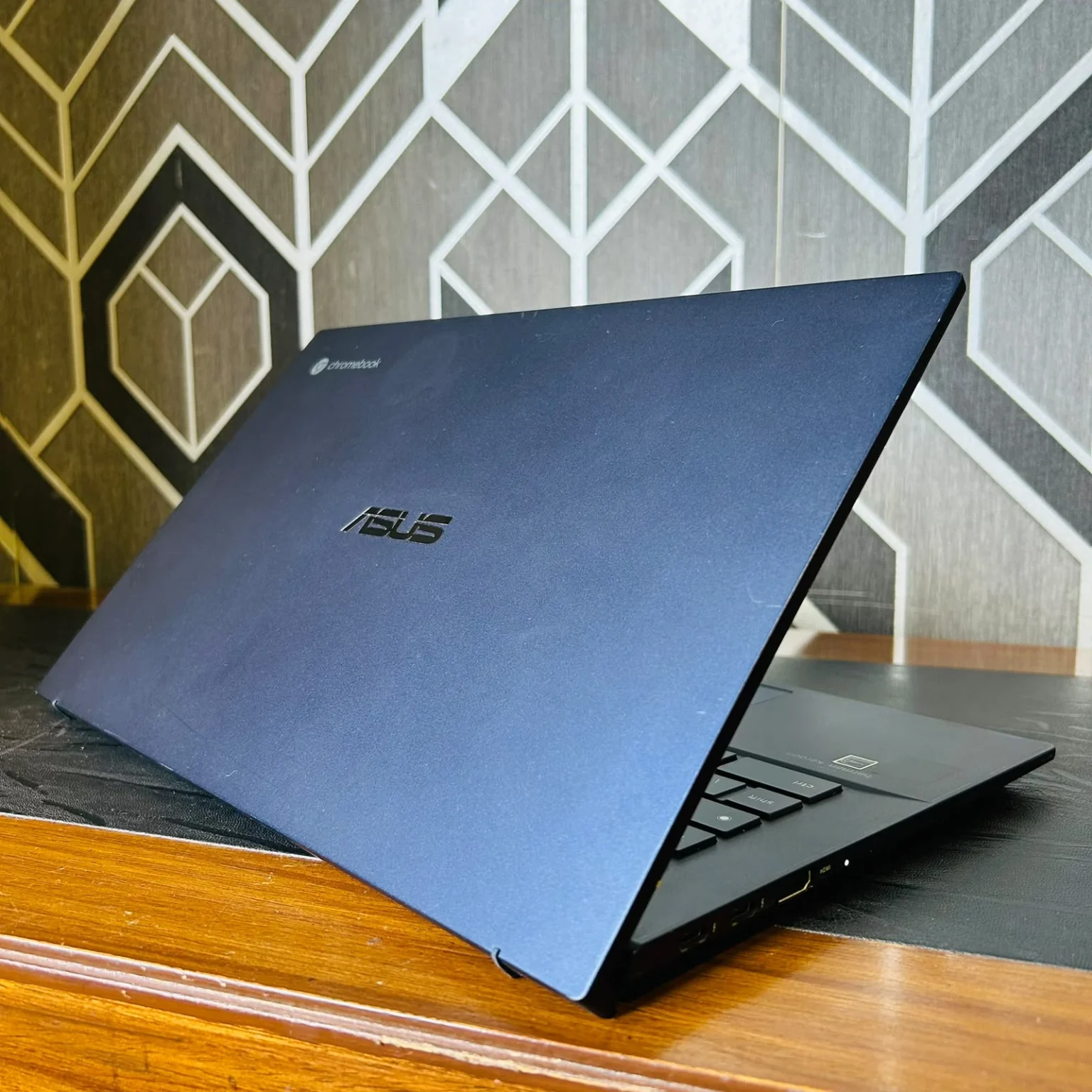 ASUS | CB9400CE | Core i5-1135G7 11th Gen | 16GB RAM | 256GB NVMe SSD | 14-inch FHD Touchscreen | 2031 Updates | Chromebook - Image 8